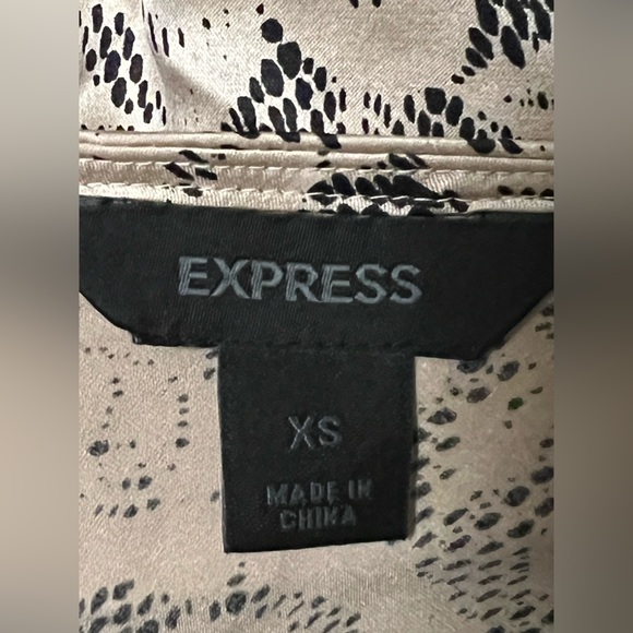 lovely top from Express - Picture 3 of 4